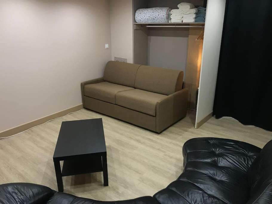 Paisible Logement Tout Equipe Pour 1 A 6 Personnes Ebersheim Luaran gambar