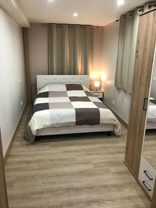 Paisible Logement Tout Equipe Pour 1 A 6 Personnes Ebersheim Luaran gambar
